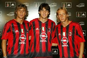 LOL Worlds 赛程-卡卡：想和鲁尼、杰拉德、费迪南德做队友 登贝莱是金球奖热门