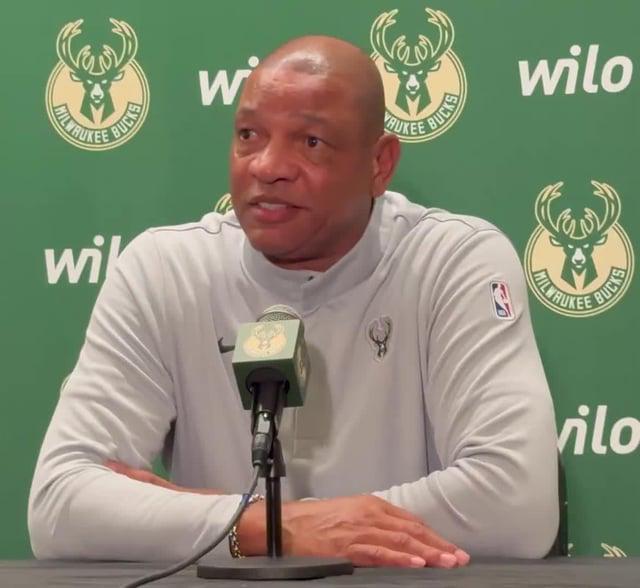 英雄联盟直播-Doc Rivers摊牌：7个孙辈8岁以下，该去陪他们了